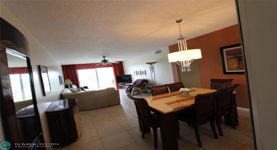 LIV/DIN ROOM