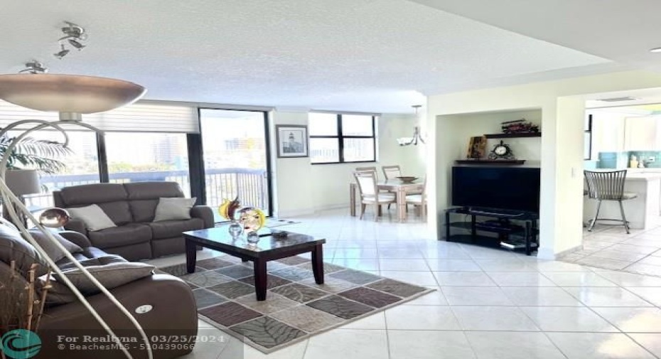 Your unit faces Southeast and has a ton of natural light!