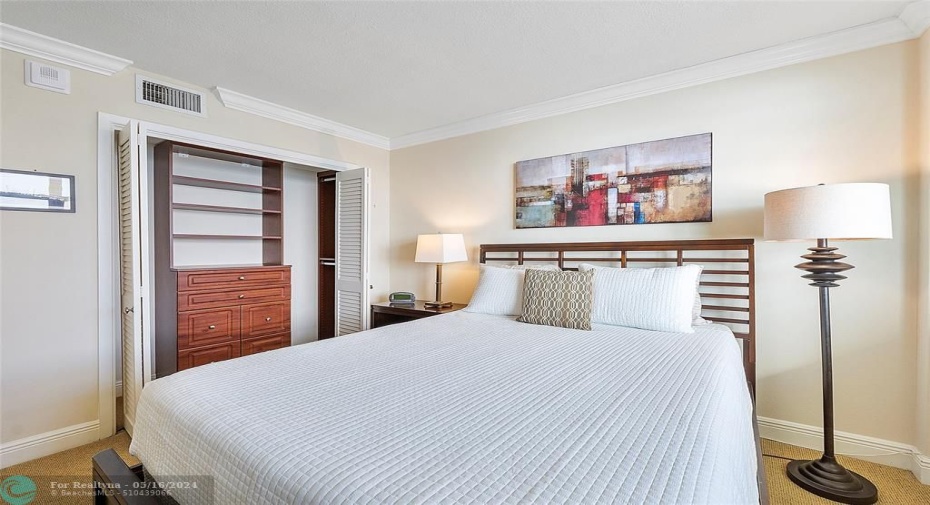 Still in guest bedrooom