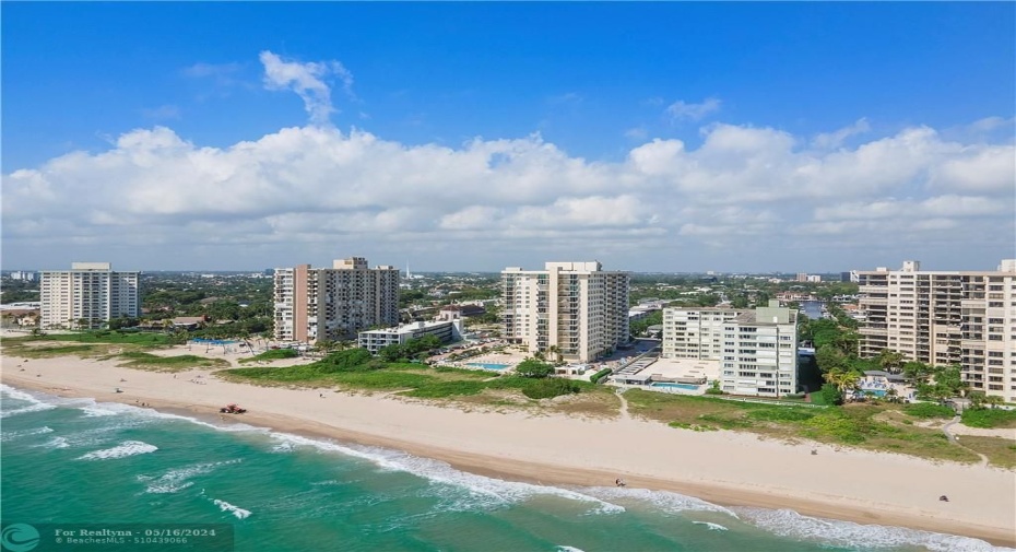 A wider view before the boardwalk