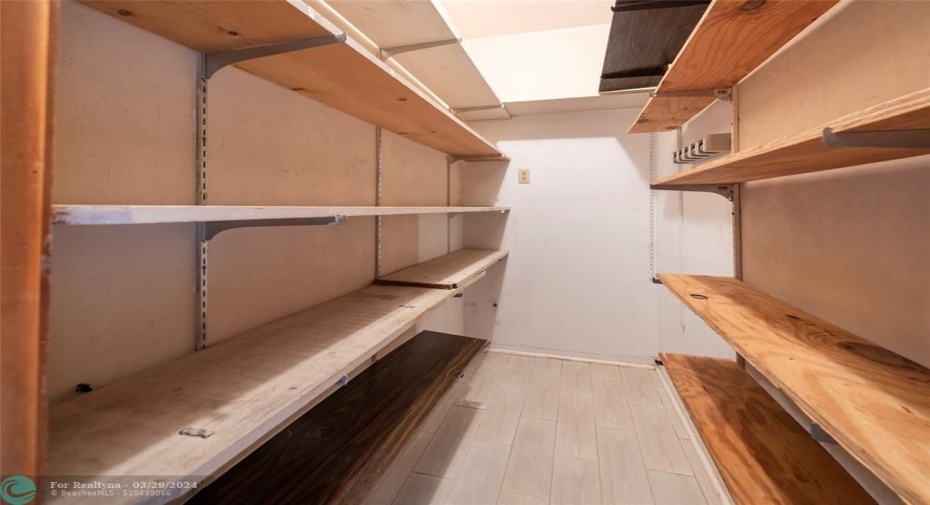 Family Rm Walk in Closet