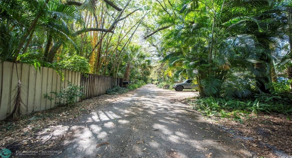 Private one lane road out front back to Riverland road