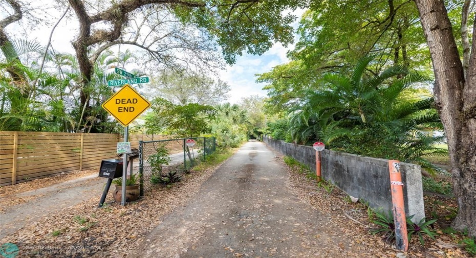 Private Street entrance off SW 29th , house at way end