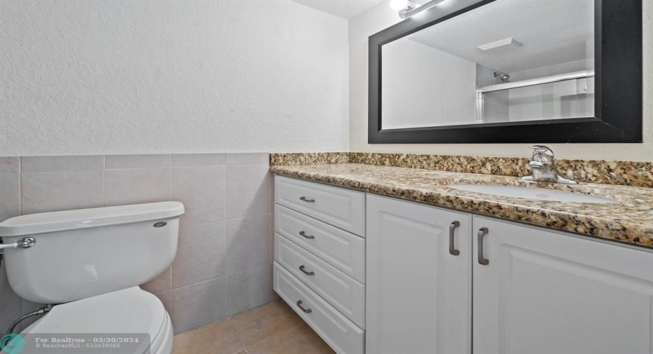 ensuite bath for Bedroom #2