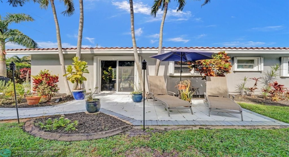 Great side yard for your enjoyment.