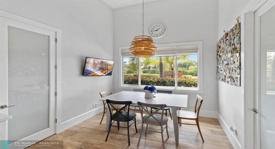 Breakfast area