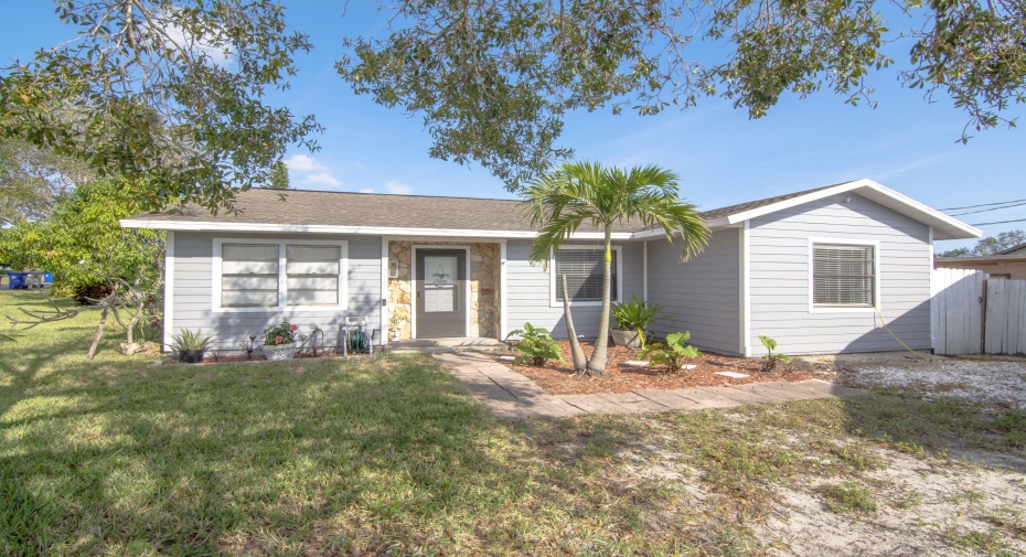 238 17th Street, Vero Beach, Florida 32962, 3 Bedrooms Bedrooms, ,2 BathroomsBathrooms,Single Family,For Sale,17th,RX-10849408