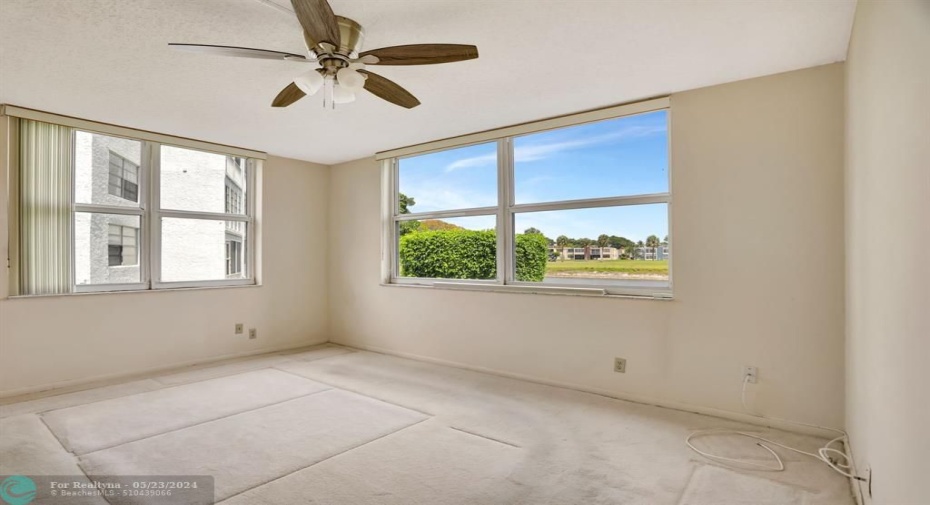 IMPACT WINDOWS CORNER