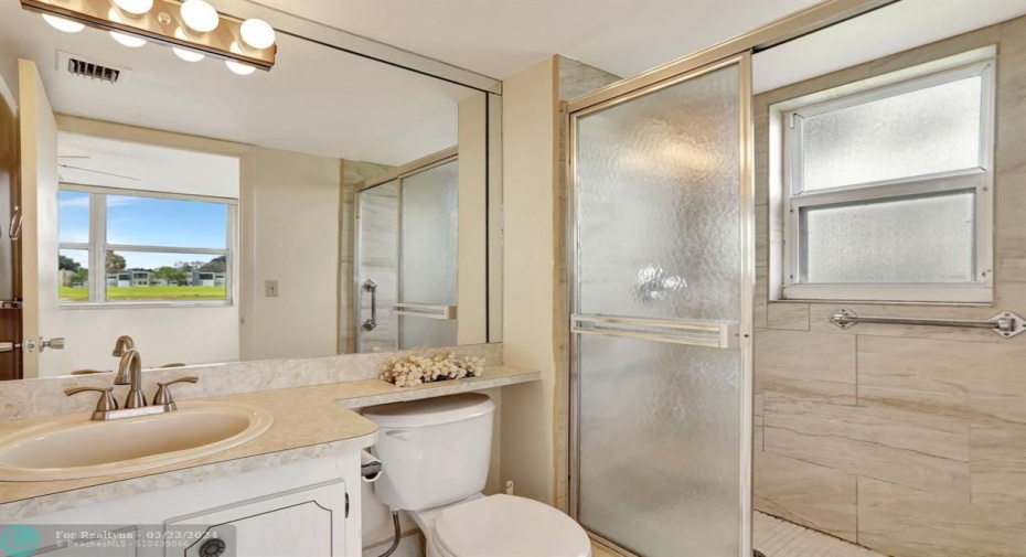 NEUTRAL TILE COLOR