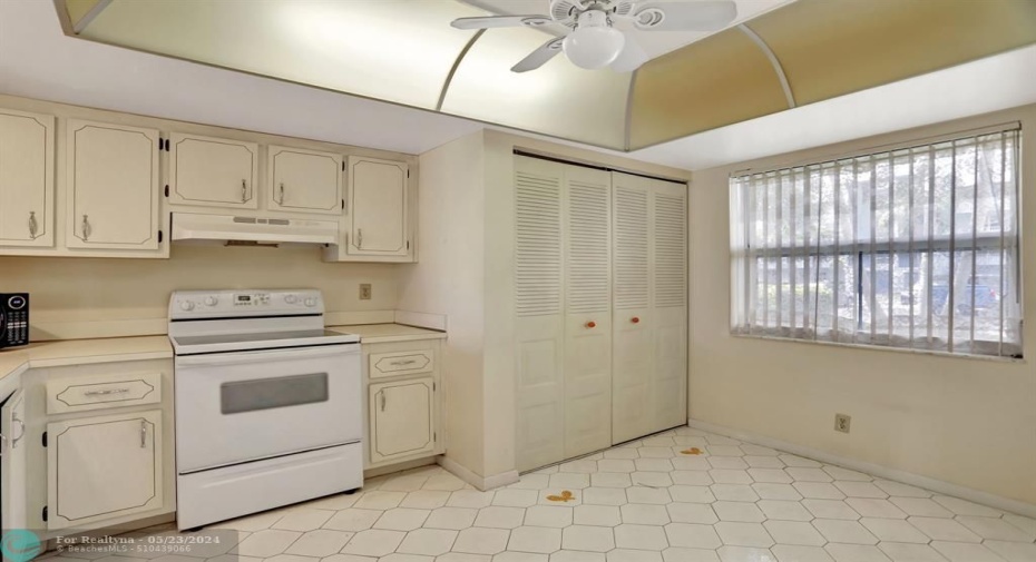 WASHER DRYER IN CLOSET. INSTALLED BY BUILDER AND ARE ALLOWED