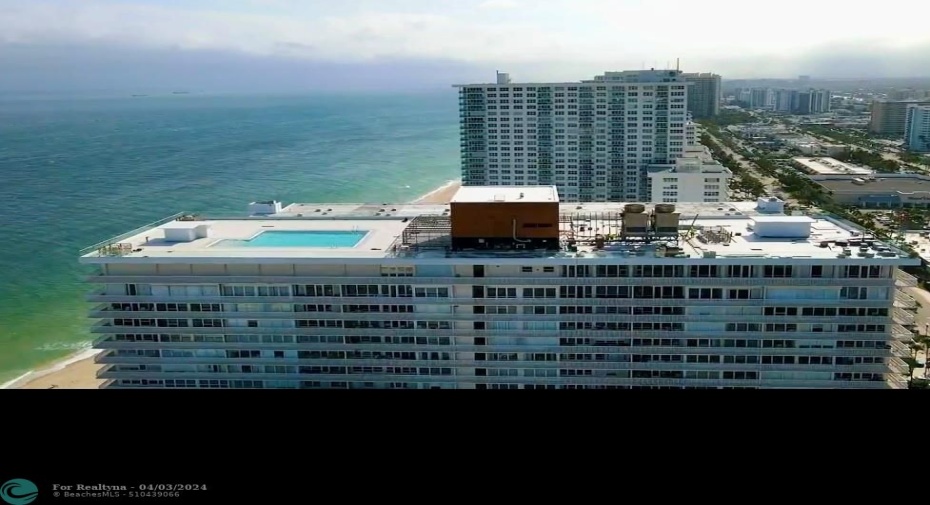 New Roof-Top Pool and Sundeck