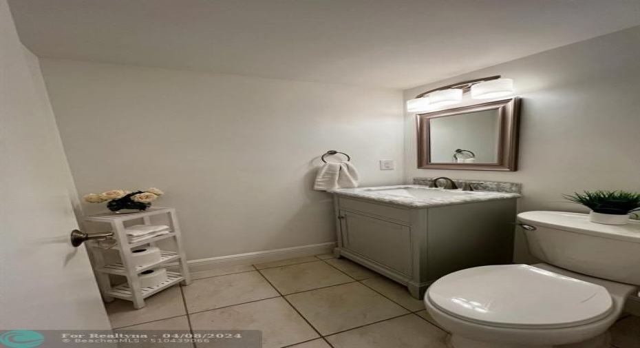 1/2 bath