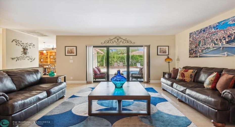 Sitting room w/ pool view