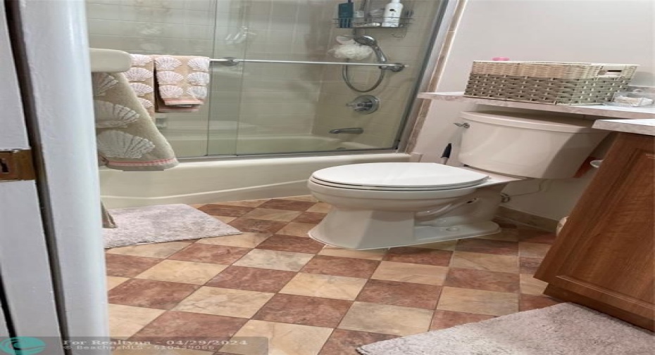 Updated bathroom with Awesome flooring!