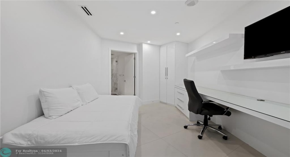 fourth bedroom