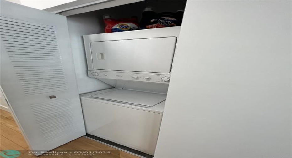 In-Unit Laundry