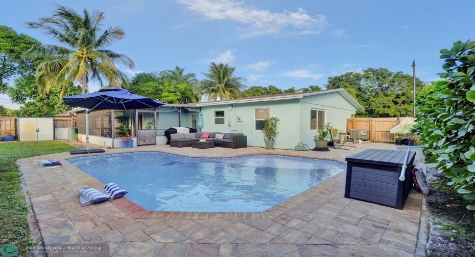 Salt Water Pool System added 2021