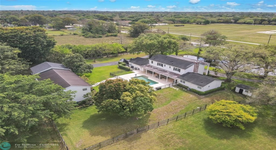 main house and newly built guest 2021