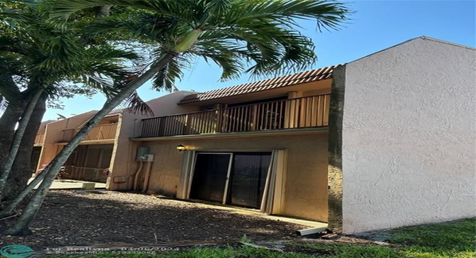 BACK OF TOWNHOUSE