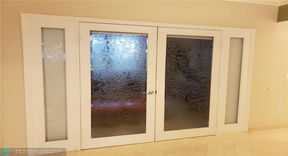 Glass doors to third sleeping area