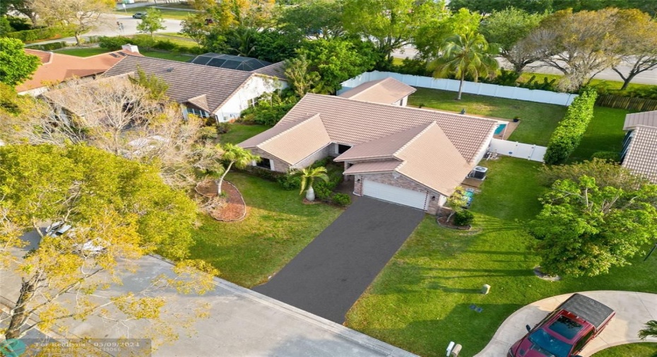 10,800 SF Lot
