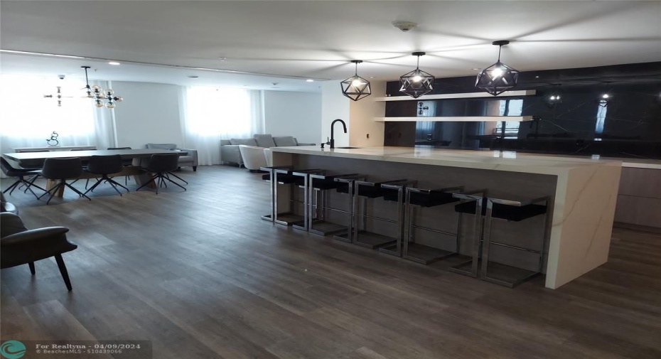 PM ROOM