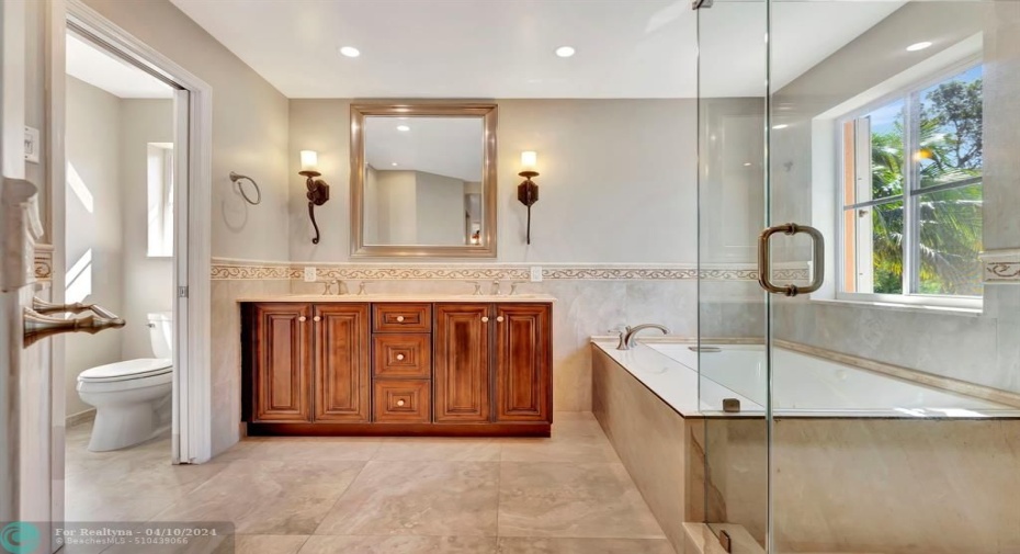 Renovated & luxurious