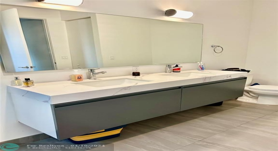 Luxury Master Bathroom