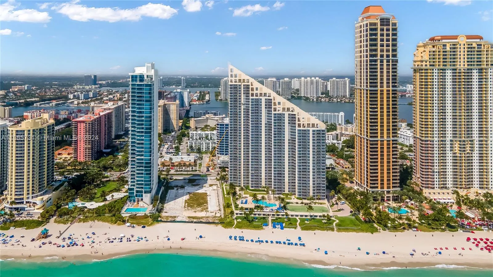 Oceanfront Paradise on 5 Acres!