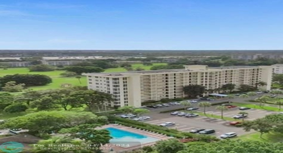 pool is right next to building nine...a quick walk from unit 604!