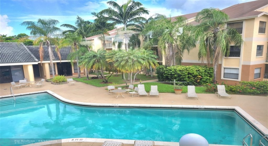 PICTURE OF YOUR COMMUNITY POOL