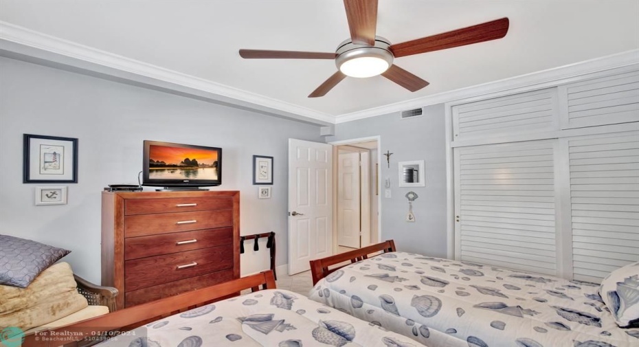 2nd Bedroom