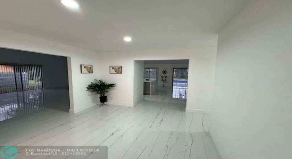 Foyer Entry