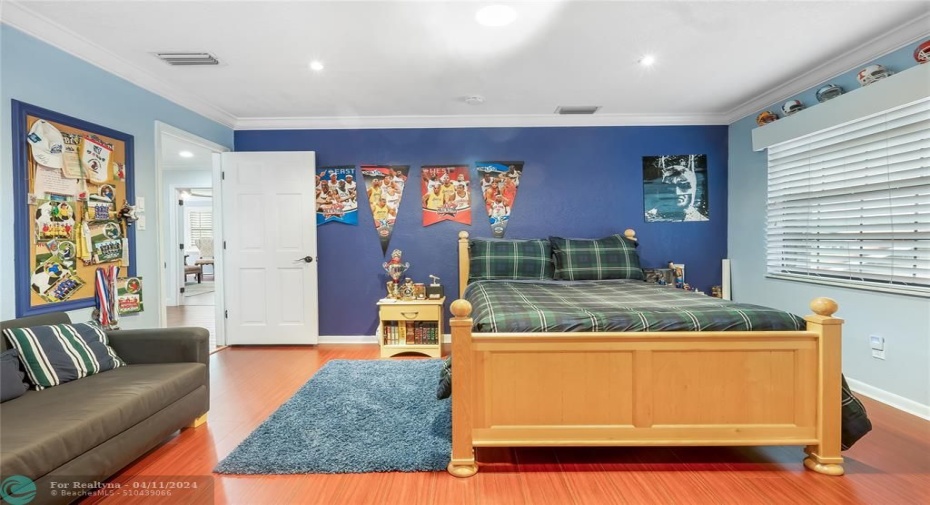 2nd bedroom upstairs