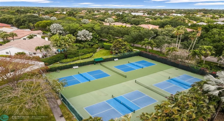 Tennis