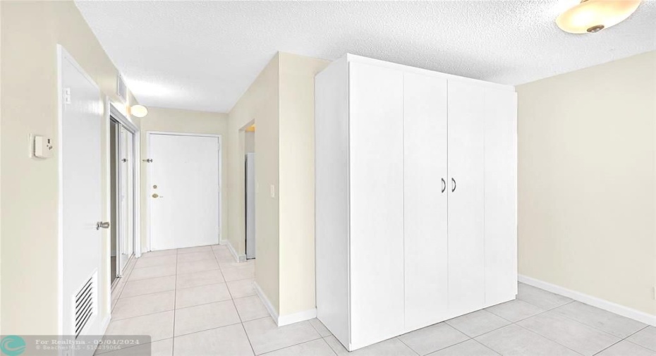 Murphy bed closed - 2nd bed if needed.