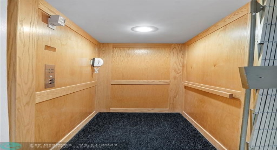 Private Elevator