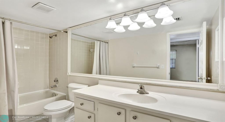 GUEST BATHROOM LARGE VANITY