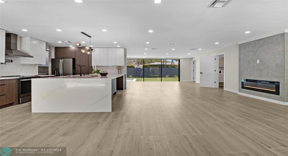 Huge living area