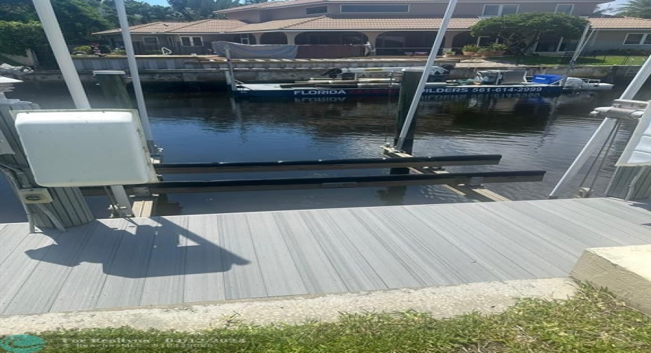 Boat Lift Deck