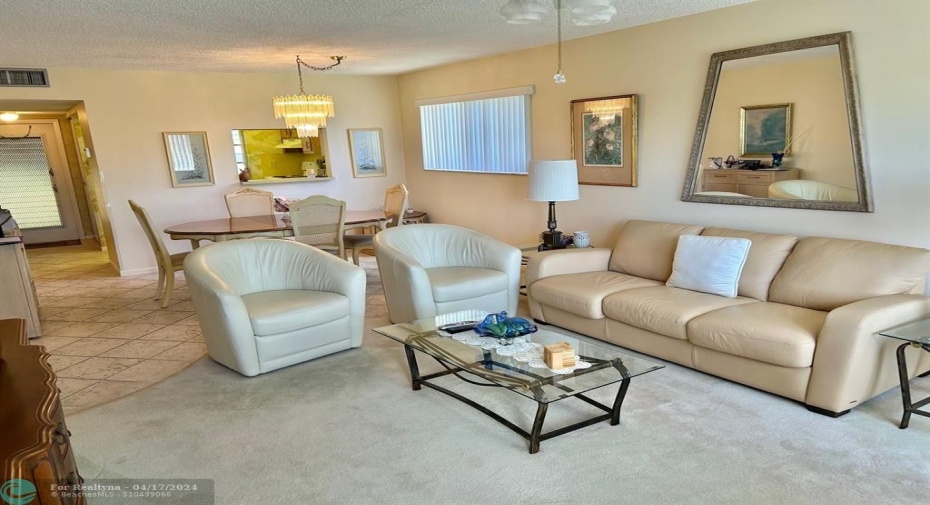 FURNITURE CAN STAY WITH THE SALE.