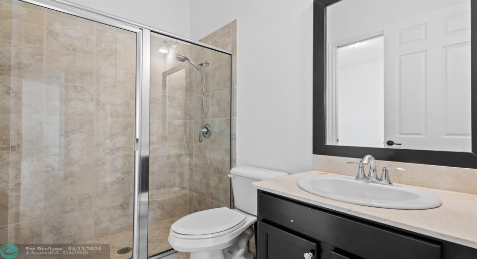 ENTRY LEVEL FULL BATH