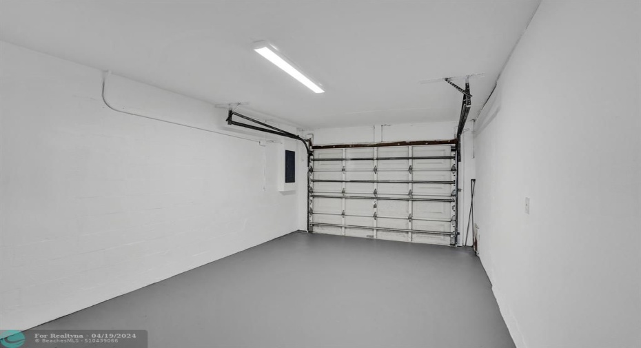 1 car garage