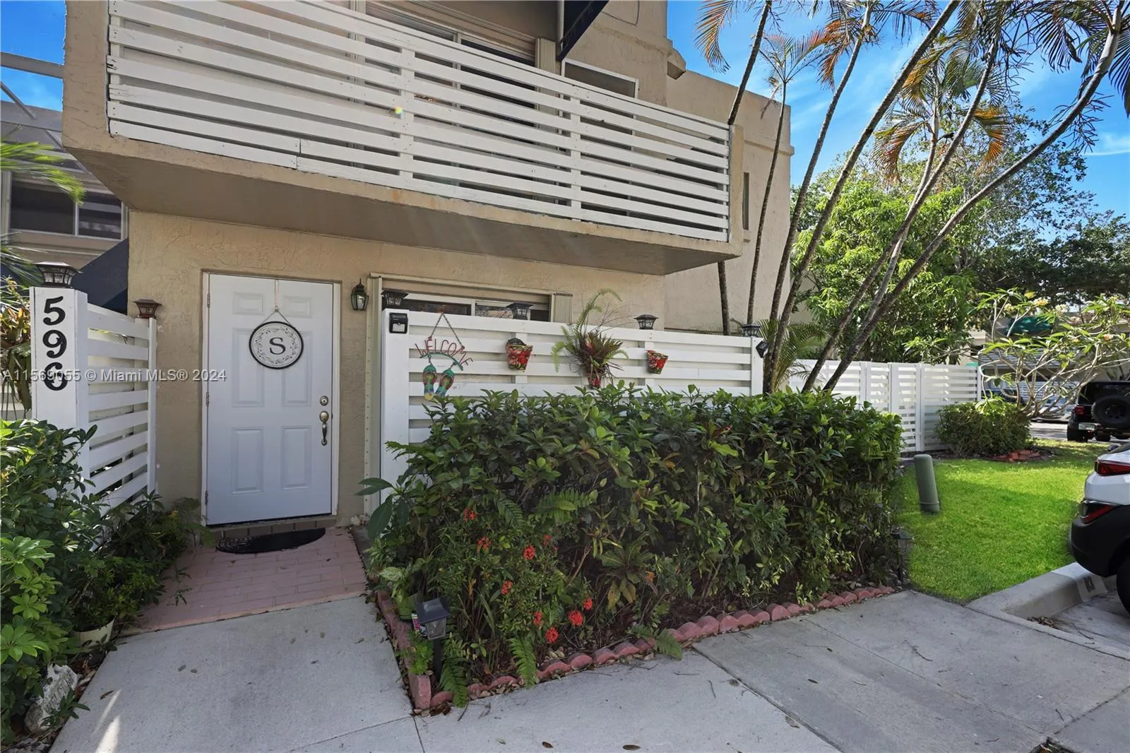 Townhouse For Sale