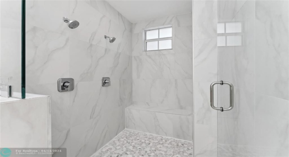 WALK IN SHOWER WITH 2 SHOWER HEADS & BENCH