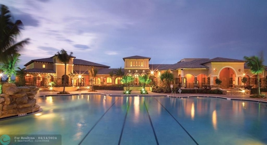 CLUB HOUSE