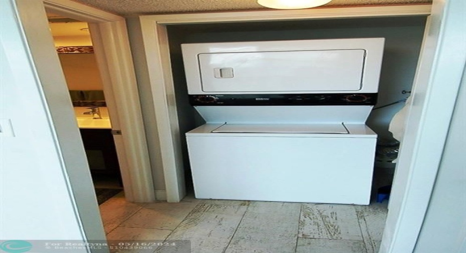Washer / Dryer
