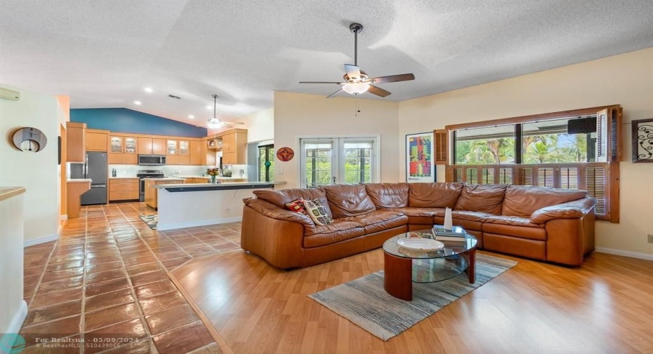 Beautiful light bright family room!