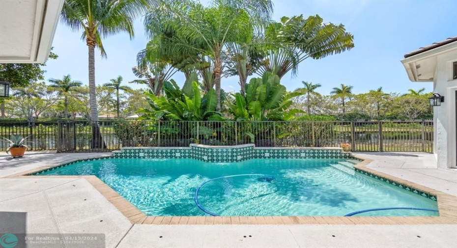 Magnificent pool to enjoy while watching the sunset over the water!