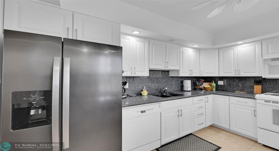 Kitchen that opens to the dining area